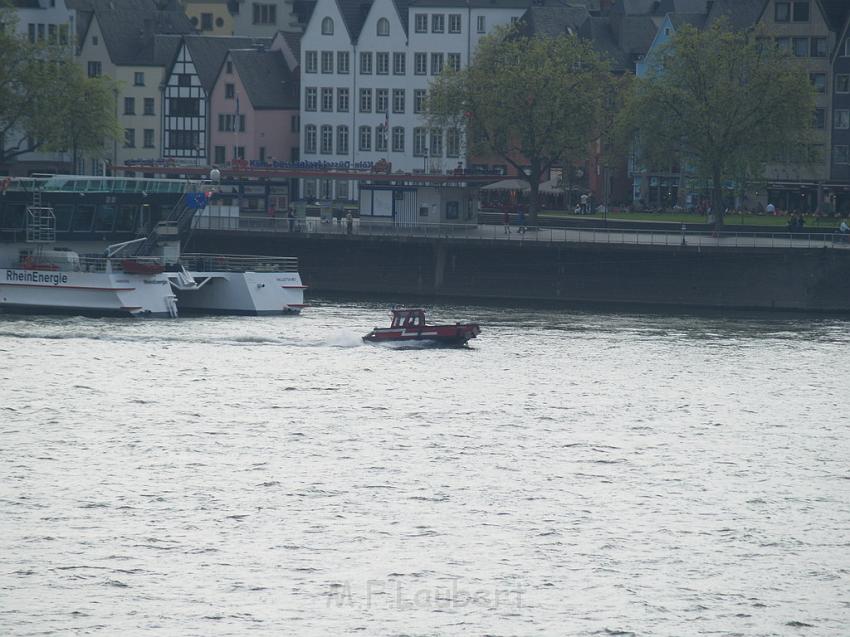 Uebungsfahrt Loeschboot und Ursula P04.JPG